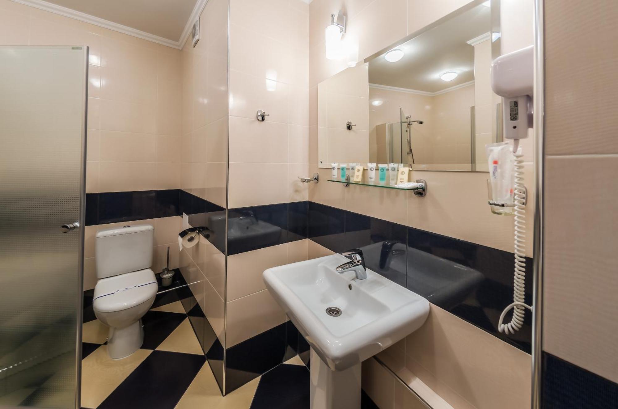 Franz Hotel&Restaurant Ivano-Frankivsk Quarto foto