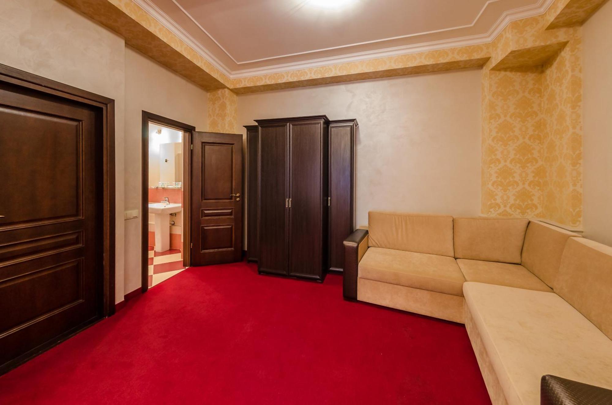 Franz Hotel&Restaurant Ivano-Frankivsk Quarto foto